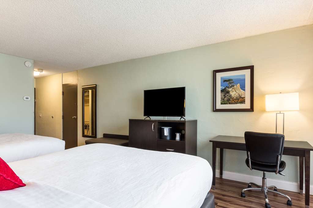 Hotel suite seating area